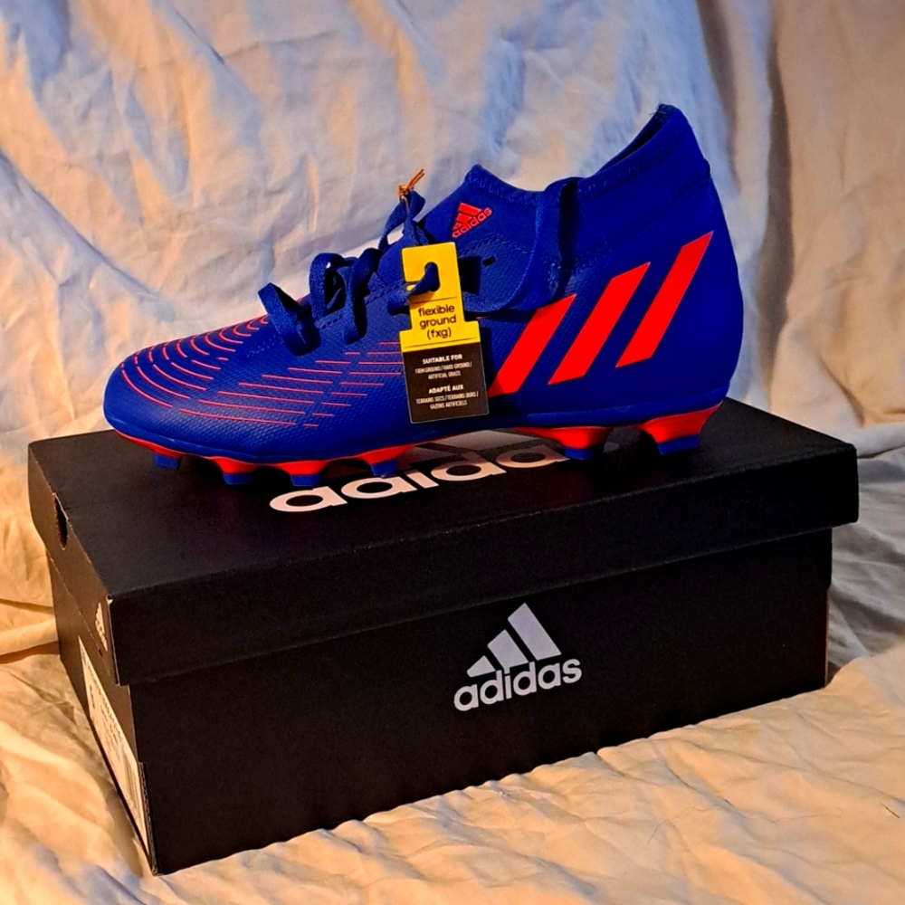 New with tags! Adidas Predetor edge F×G J soccer cleats!